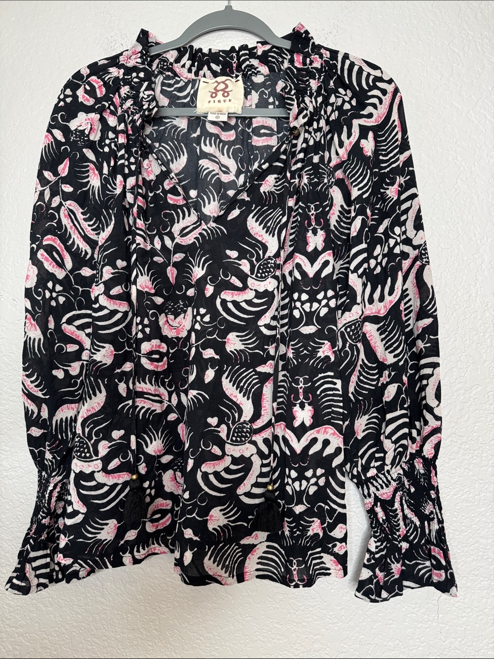 Figue Lianna Blouse Top XS Black Pink Long Sleeve - Picture 2 of 10